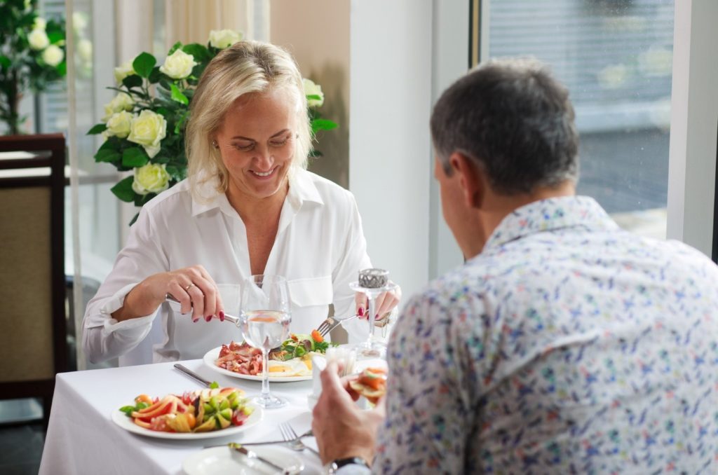 Autolla Itä-Viroon : ravintola Meloodia