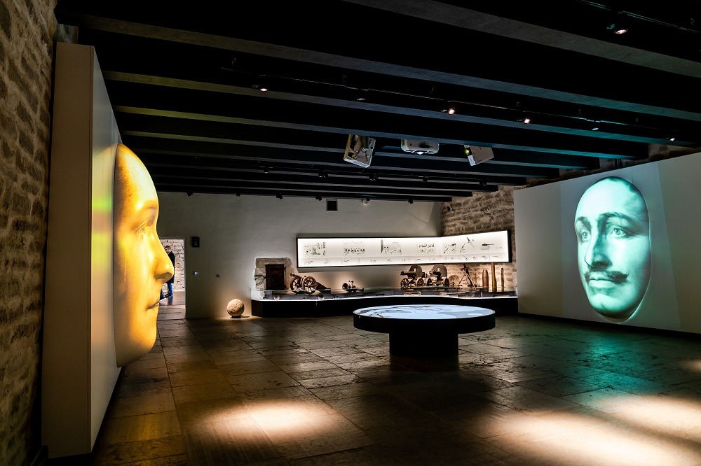 Narvan museon hologrammisali