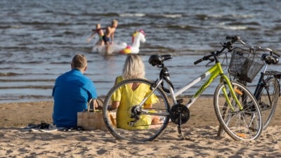 Pere jalgratastega Peipsi järve kaldal