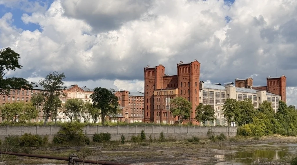 Krēnholmas manufaktūras kopskats
