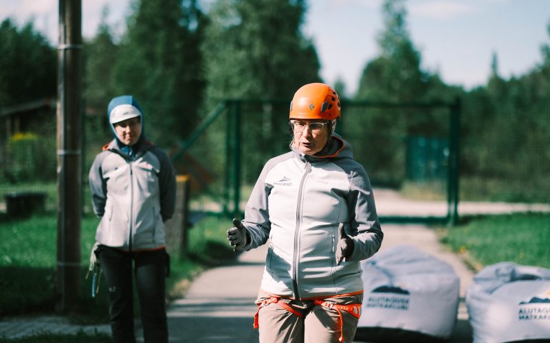 Silmad kinni kõrgustesse