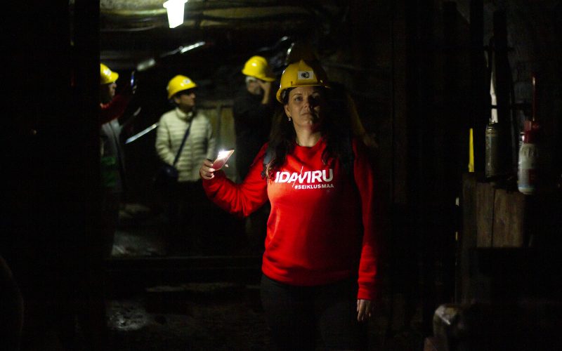 Eksklusiivne tuur pimedates kaevanduskäikudes