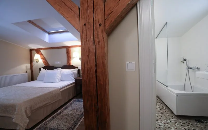 Saka mois majutus (3)