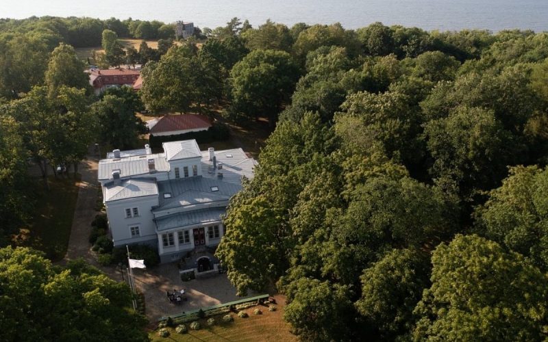 Viesnīca "Saka Manor"